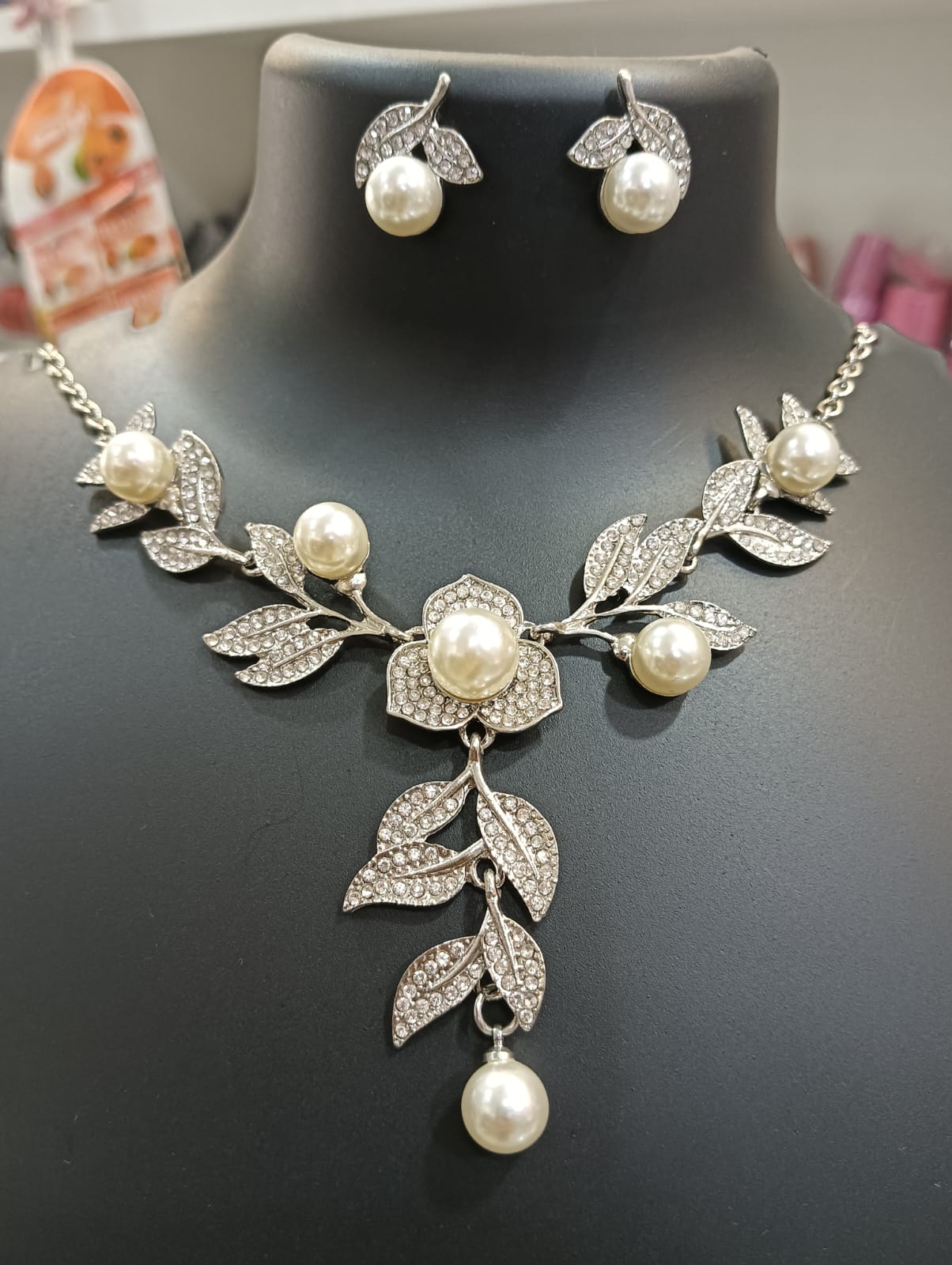 Pearl Chain_PC1001