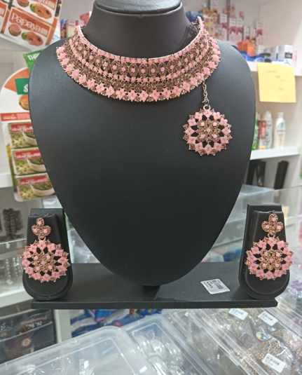 Choker_1002