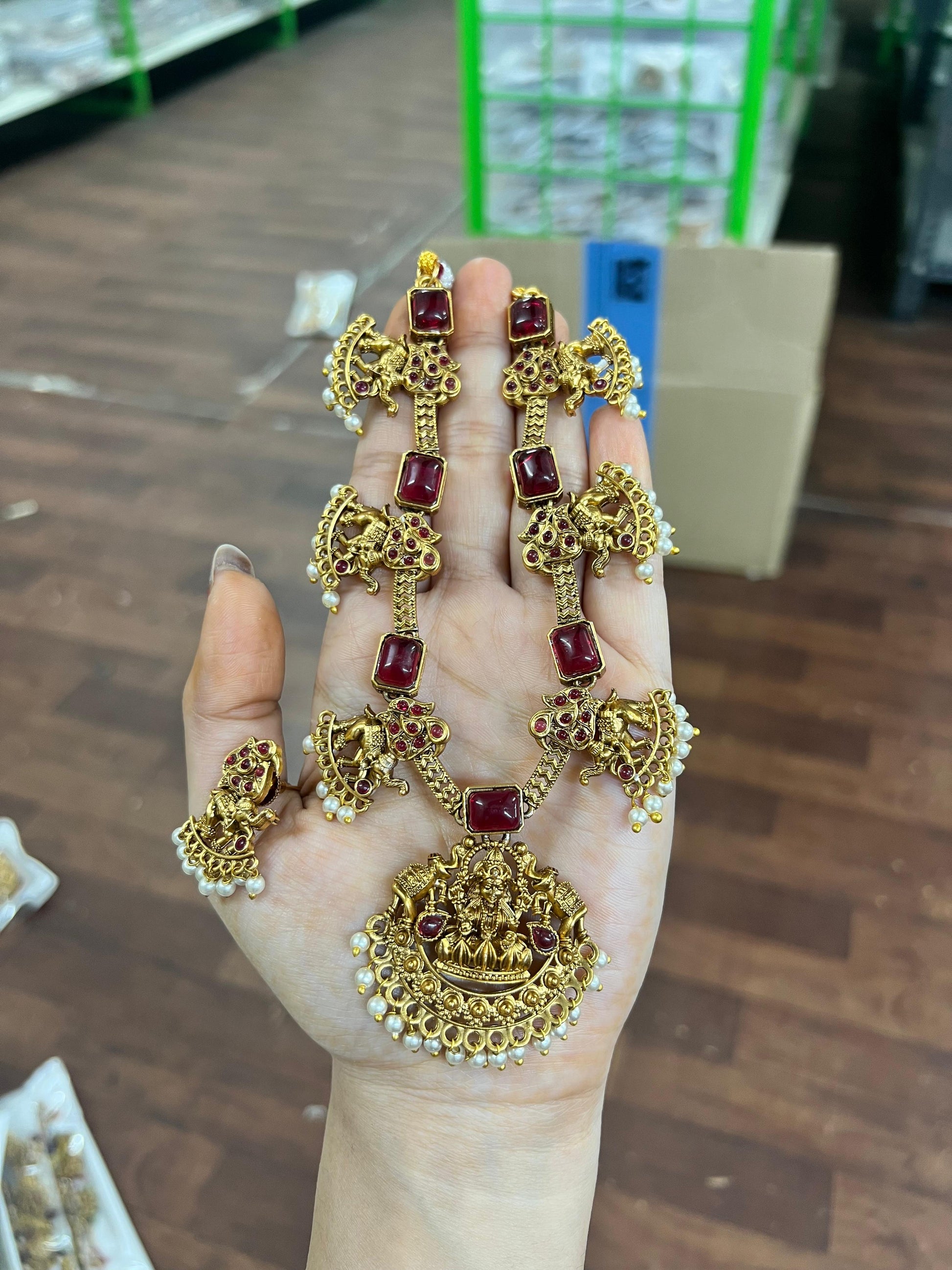Traditional Necklace set artwork