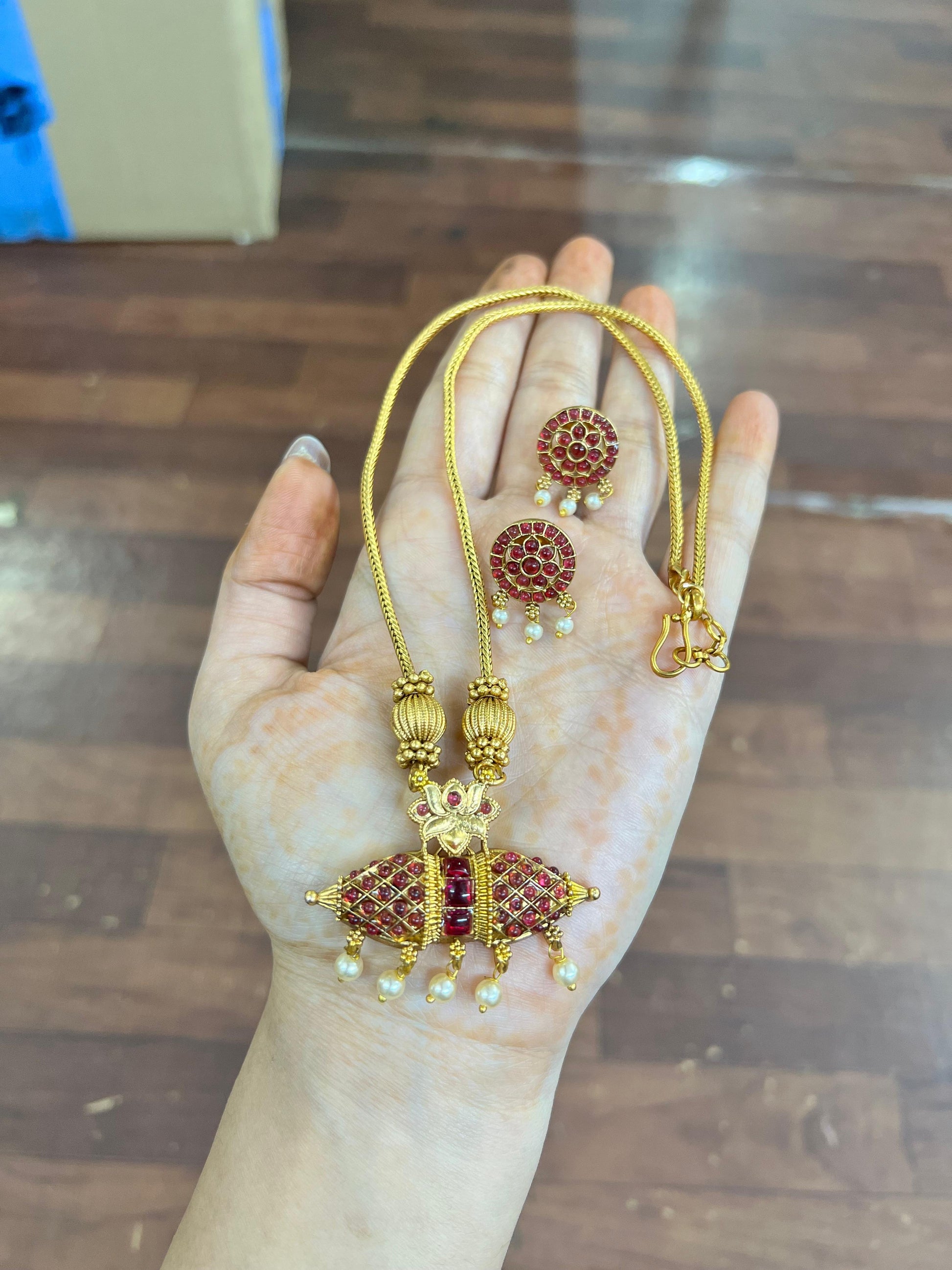 Traditional simple chain