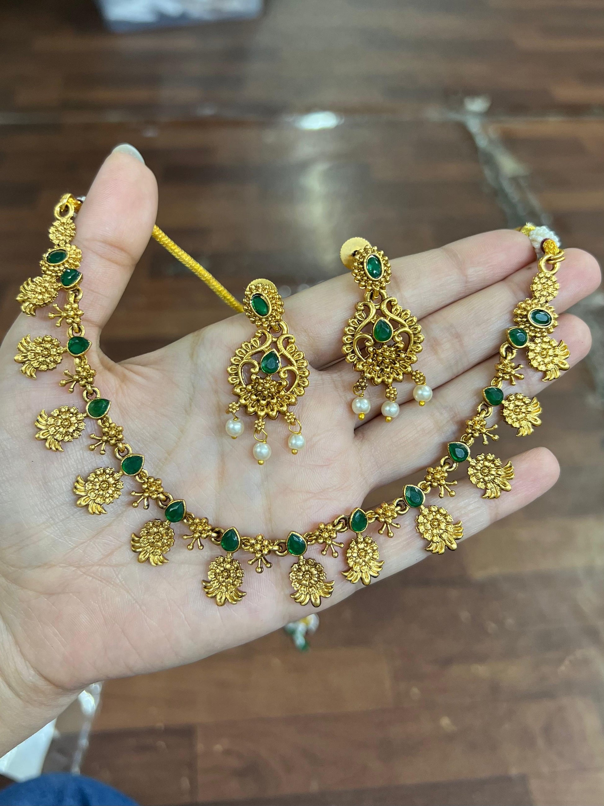 Traditional green colour