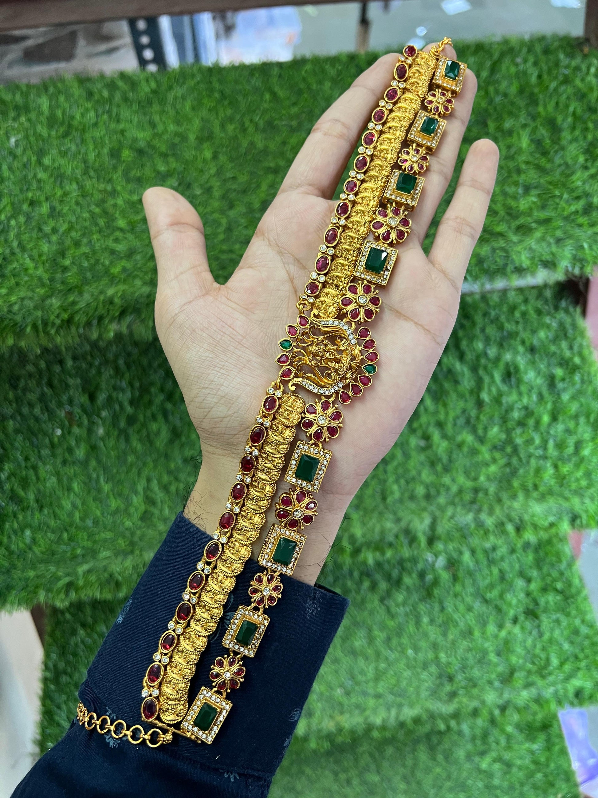 Hipbelt for traditional saree