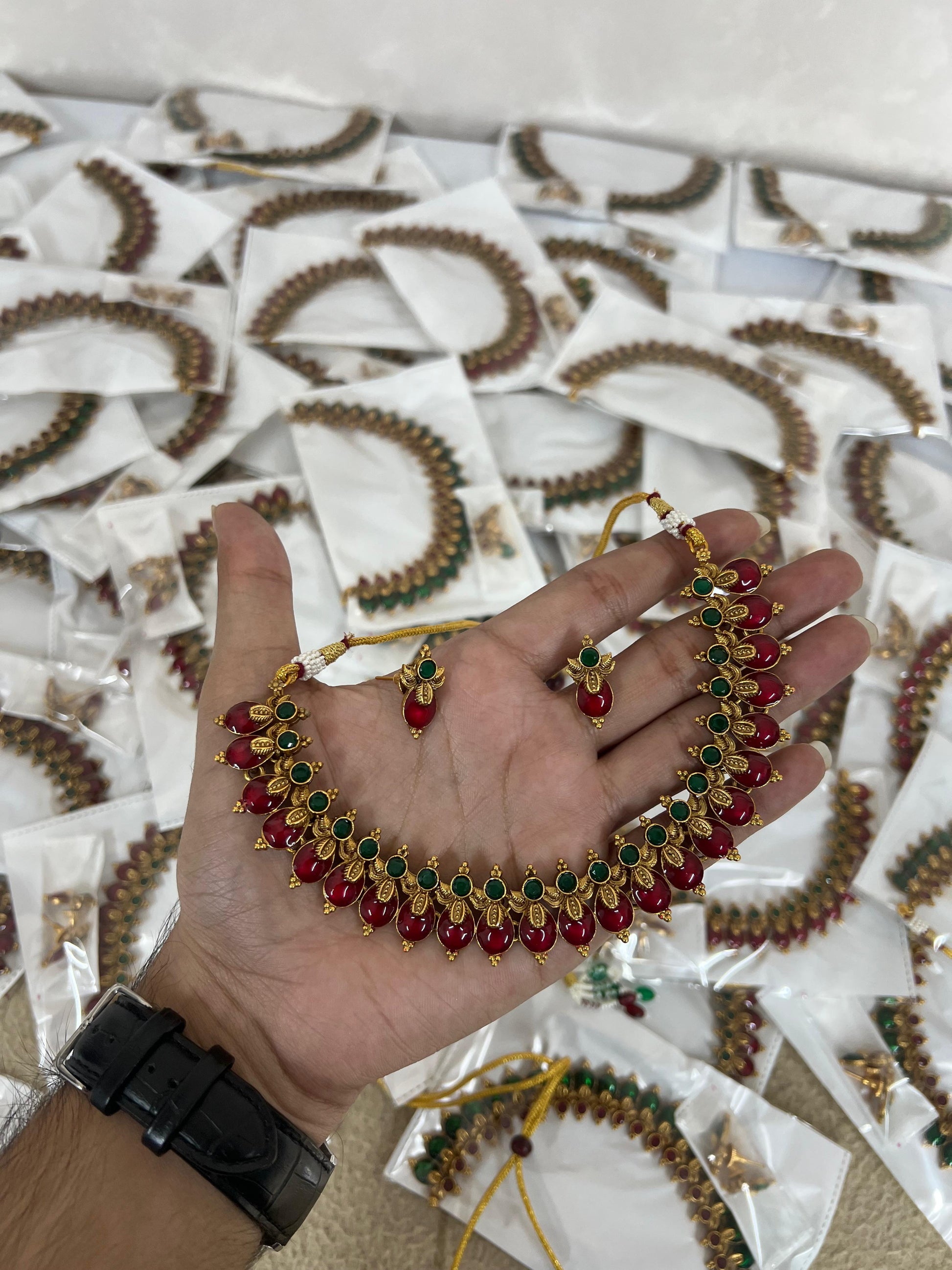 Maroon traditional necklace