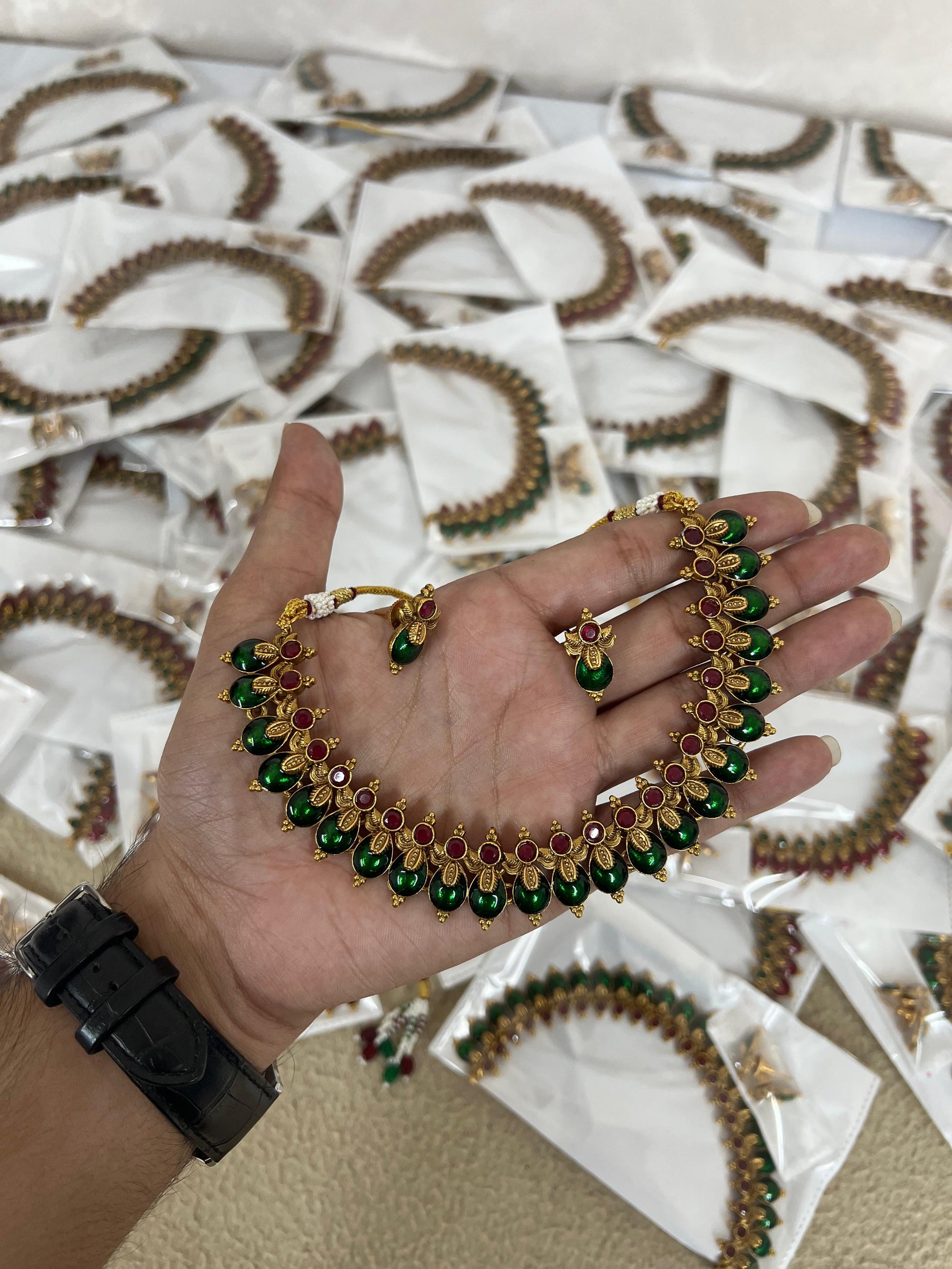 Green traditional jewellery set