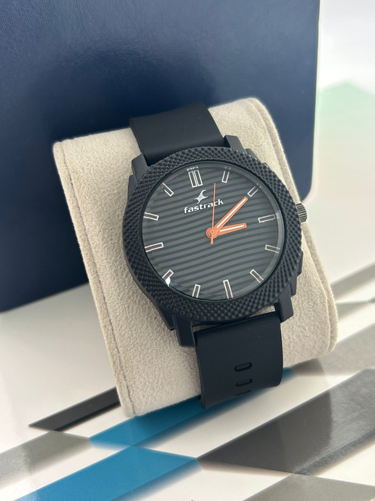 Men's watch