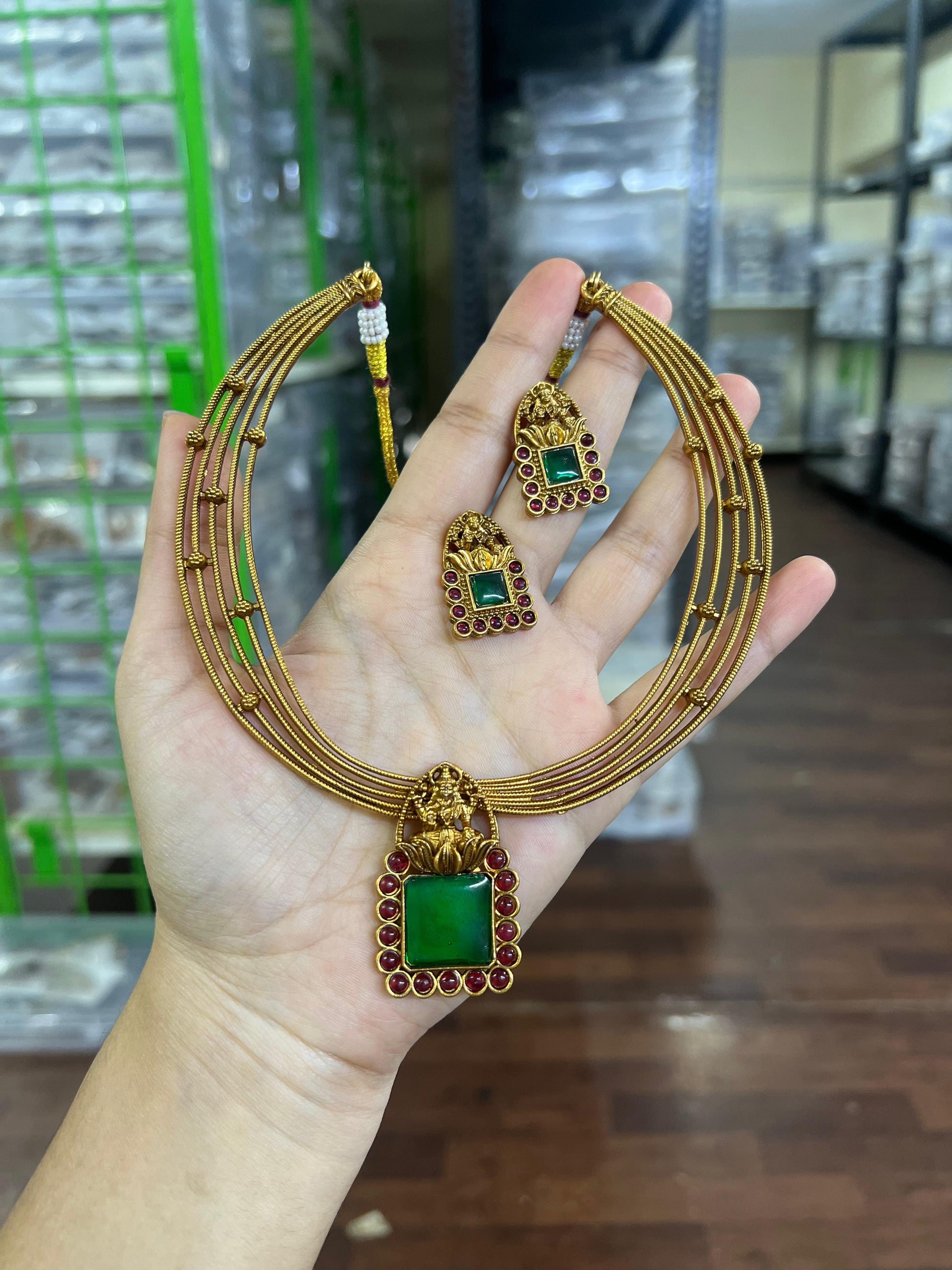 Spiral necklace