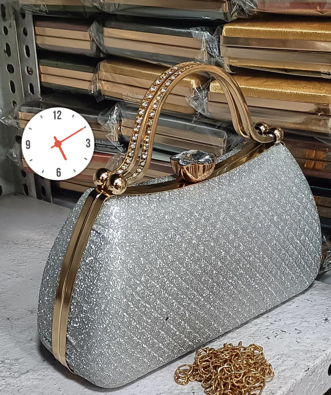 Bridal clutch