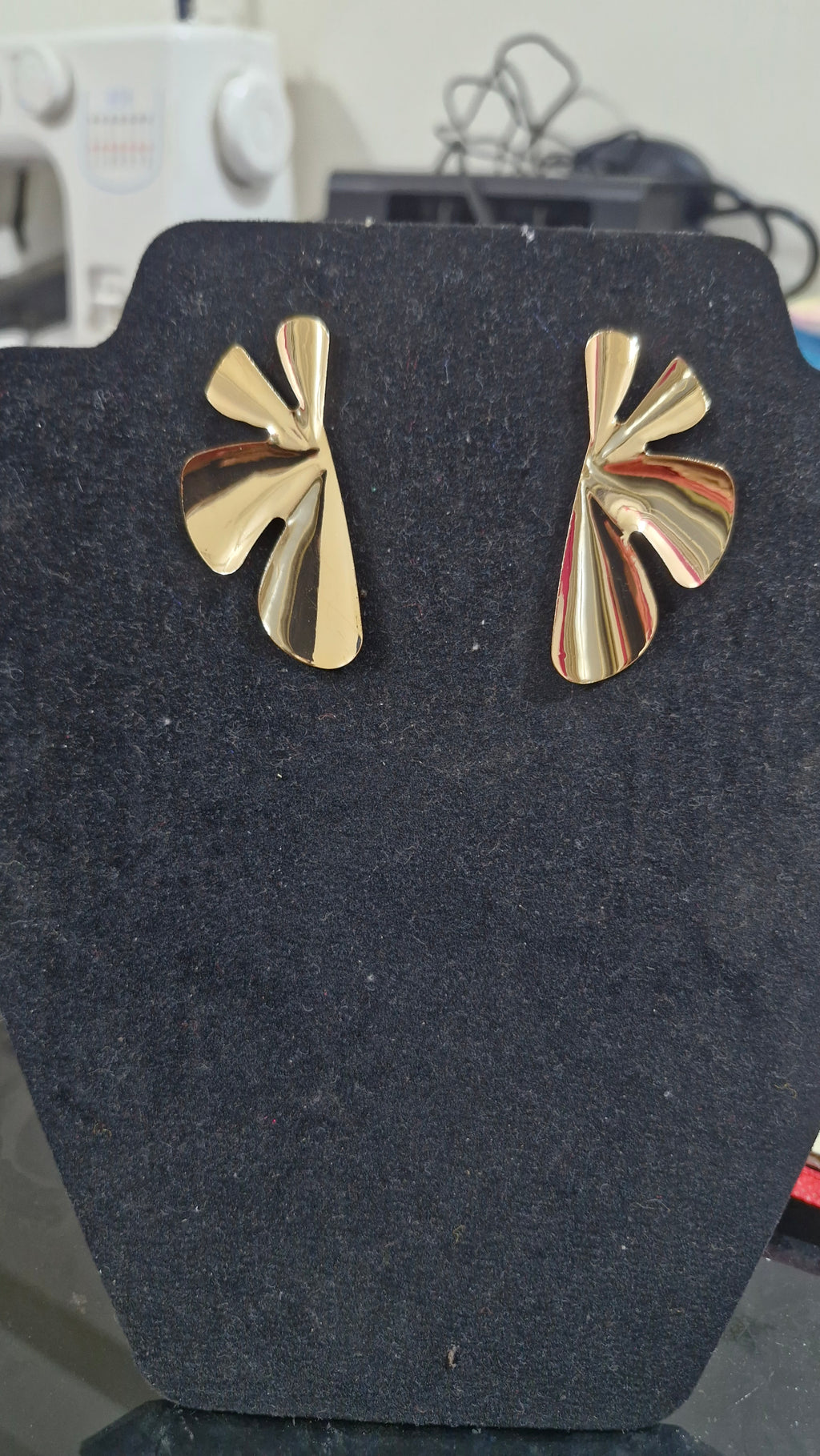 Golden half flower earrings
